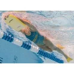 FINIS, Inc. Foam Kickboard 7 FINIS, Inc. Foam Kickboard -Aqua Verkoop 224839 02 d 430465