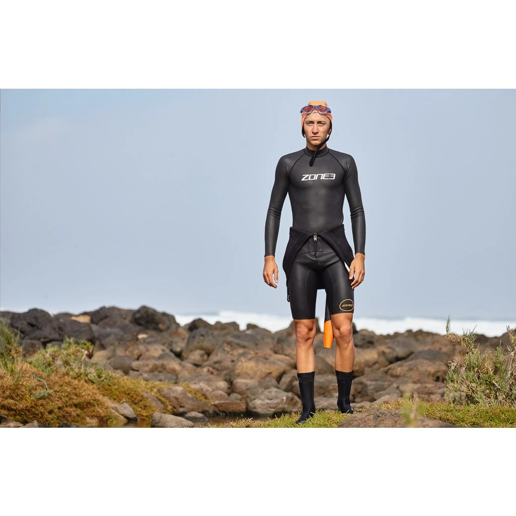 Zone3 Neoprene Long Sleeve Under Wetsuit Baselayer - Black/white 6 Zone3 Neoprene Long Sleeve Under Wetsuit Baselayer - Black/white - Afbeelding 4