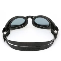 AQUASPHERE Kaiman Zwembril - Smoke Getint - Zwart/Zwart 8 AQUASPHERE Kaiman Zwembril - Smoke Getint - Zwart/Zwart -Aqua Verkoop aquasphere kaiman swim goggles smoke tinted black black 4 1438050