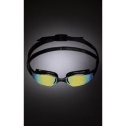 AQUASPHERE Xceed Zwembril - Geel Titaan Gespiegeld - Zwart/Zwart/Zwart -Aqua Verkoop aquasphere xceed swim goggles yellow titanium mirrored black black black 23 1442176