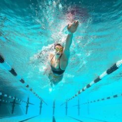 AQUASPHERE Xceed Zwembril - Geel Titaan Gespiegeld - Bright Yellow/Navy Blue -Aqua Verkoop aquasphere xceed swim goggles yellow titanium mirrored bright yellow navy blue 22 1497513