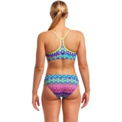 Funkita Swim Crop Bikini Top Dames - Kris Kringle -Aqua Verkoop funkita ladies swim crop top kris kringle 3 1559408