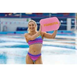 Funkita Swim Crop Bikini Top Dames - Kris Kringle -Aqua Verkoop funkita ladies swim crop top kris kringle 8 1559413