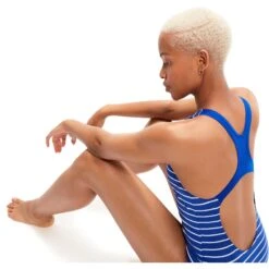 Speedo ECO Endurance+ Printed Medalist Badpak - Chroma Blue/white (fed Red Branding) -Aqua Verkoop speedo eco endurance plus printed medalist bathing suit chroma blue white fed red branding 11 1424072