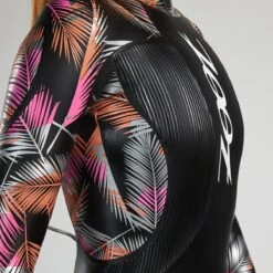 ZOOT Dames Kona 2.0 Wetsuit - Pink Flora -Aqua Verkoop zoot women kona 2 0 wetsuit pink flora 2 1462393